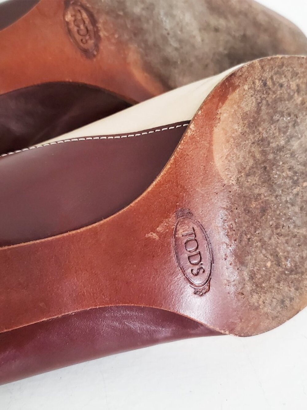 Tod's Penny Loafer Beige & Brown Leather Kitten Heel Pumps Sz 38.5 - Picture 12 of 13
